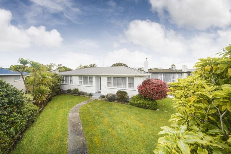 Photo of property in 5 Aspiring Avenue, Milson, Palmerston North, 4414
