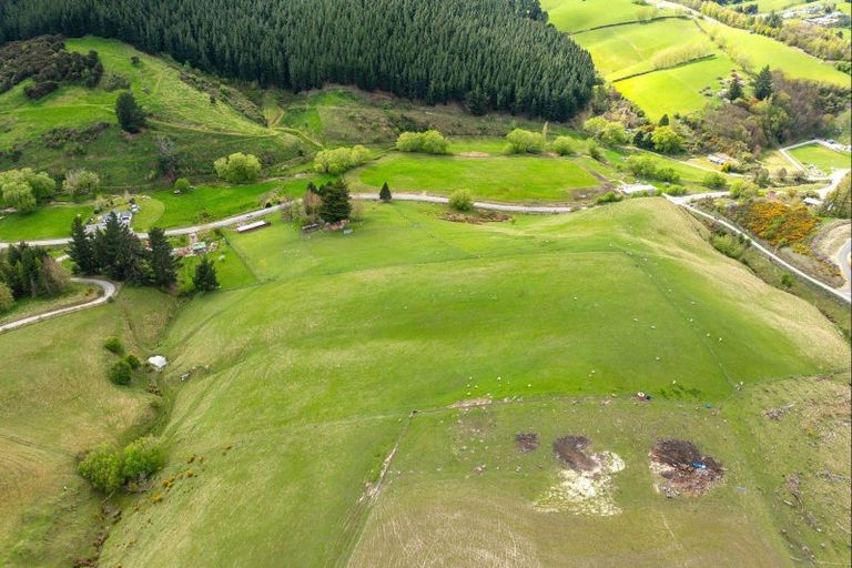 Photo of property in 65 Gabriels Gully Road, Lawrence, 9593