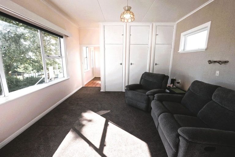 Photo of property in 1915 State Highway 2, Waipukurau, 4275