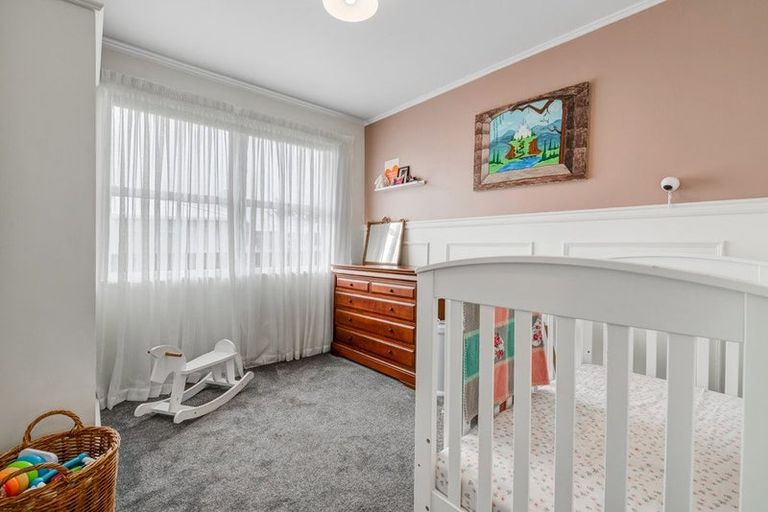 Photo of property in 71b Red Beach Road, Red Beach, 0932