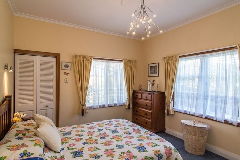 Photo of property in 6 Croydon Street, Karori, Wellington, 6012