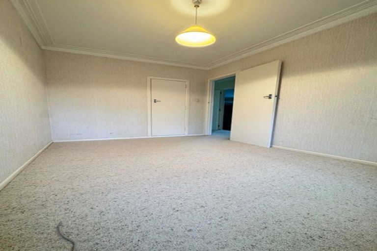 Photo of property in 18 Tomlinson Street, Hillpark, Auckland, 2102
