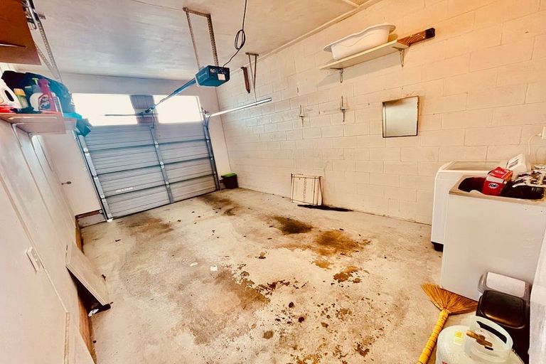 Photo of property in 2/10 Omana Road, Papatoetoe, Auckland, 2025