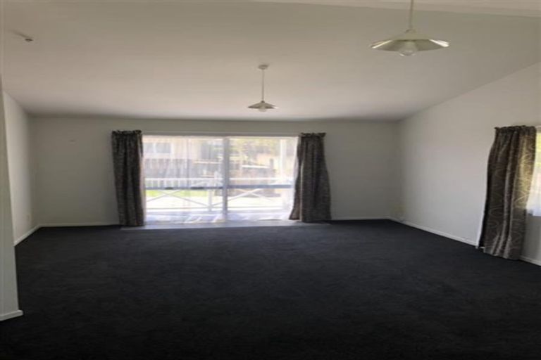 Photo of property in 2/20 Kent Road, Manurewa, Auckland, 2102