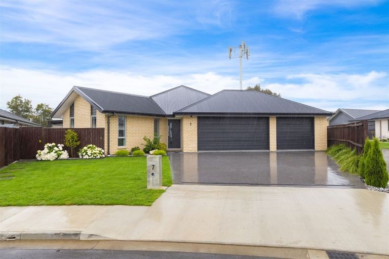 Photo of property in 7 Minerva Crescent, Woodend, 7610