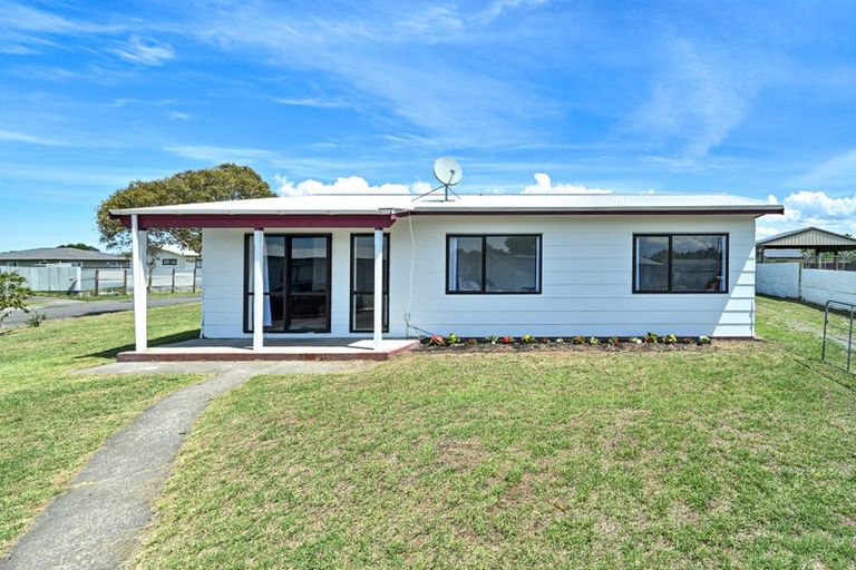 Photo of property in 3 Holmes Place, Flaxmere, Hastings, 4120
