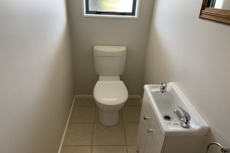 Photo of property in 11 Mcilwaine Place, Marton, 4710