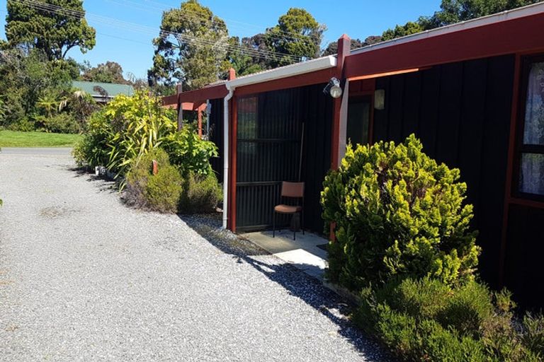 Photo of property in 10 Miro Crescent, Halfmoon Bay / Oban, Stewart Island, 9818