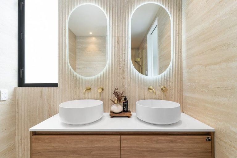 Photo of property in 17 Plynlimon Road, Fendalton, Christchurch, 8052