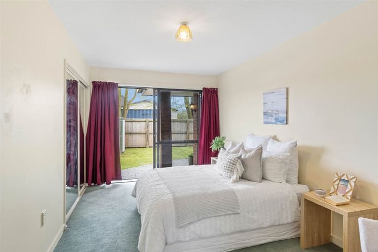 Photo of property in 2/41 Amyes Road, Hornby, Christchurch, 8042