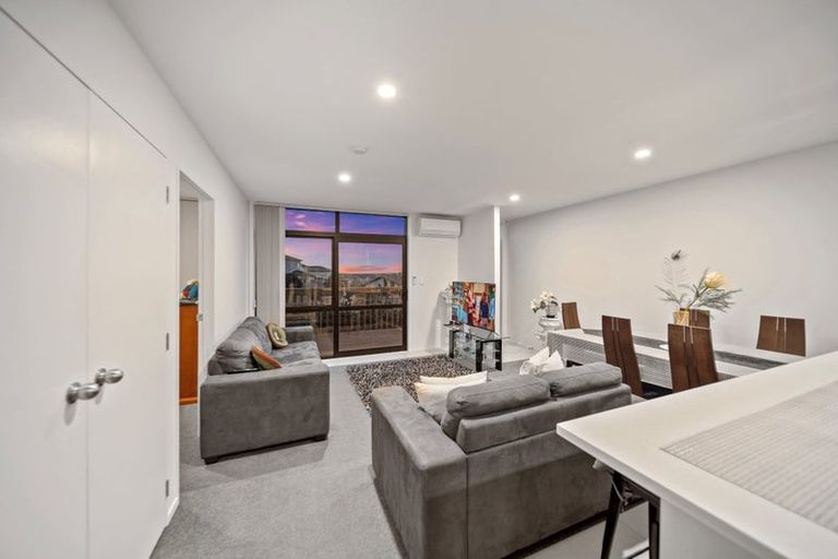 Photo of property in 7 Kapuarangi Lane, Papakura, 2110