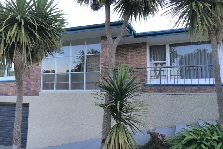 Photo of property in 1 Wilson Crescent, Karoro, Greymouth, 7805
