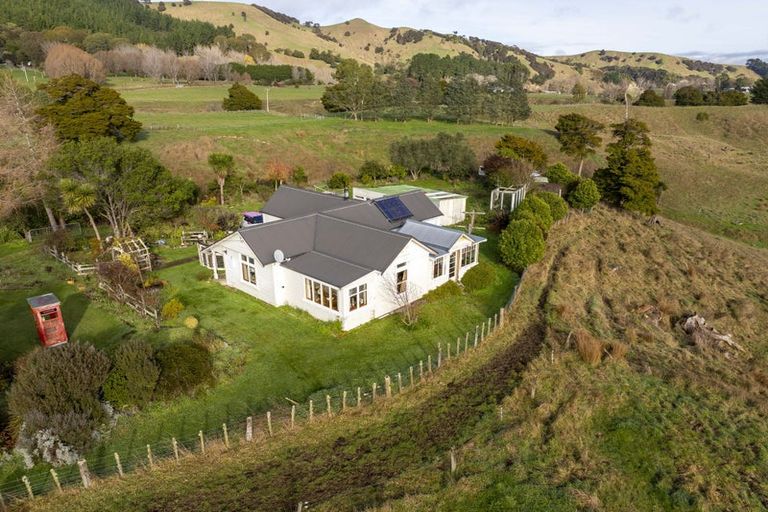 Photo of property in 1453a Masterton Castlepoint Road, Tauweru, Masterton, 5889