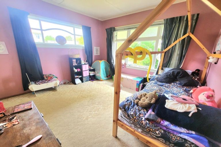 Photo of property in 69 Tamar Street, South Hill, Oamaru, 9400