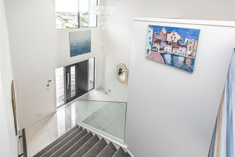 Photo of property in 34 Golf Vue Place, Castlecliff, Whanganui, 4501