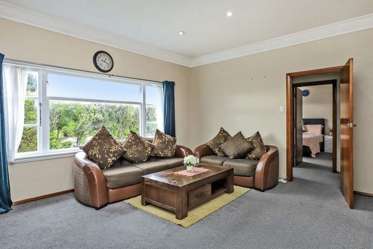 Photo of property in 1103 Heretaunga Street East, Parkvale, Hastings, 4122