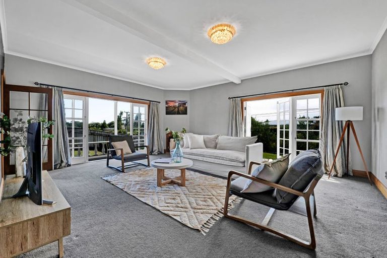 Photo of property in 168 Brooklands Road, Vogeltown, New Plymouth, 4310