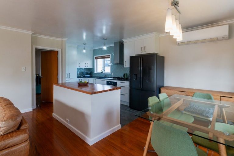 Photo of property in 52 Parker Avenue, New Lynn, Auckland, 0600