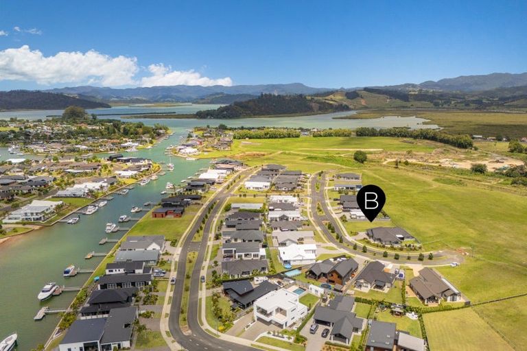 Photo of property in 6 Onerere Drive, Whitianga, 3510
