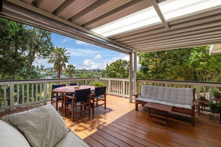 Photo of property in 94 Saddleback Rise, Murrays Bay, Auckland, 0630
