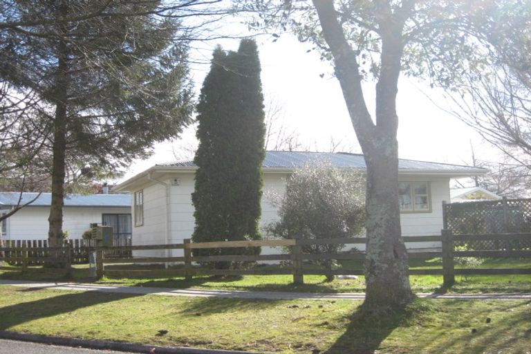 Photo of property in 12 Rota Street, Turangi, 3334