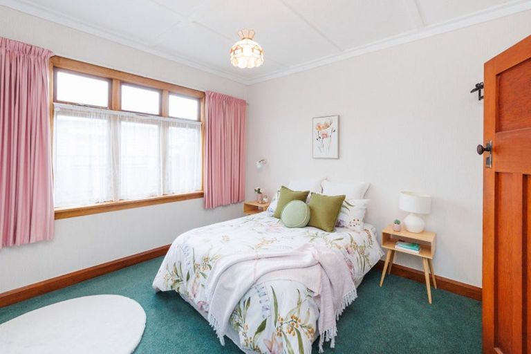 Photo of property in 35 Miro Street, Takaro, Palmerston North, 4410