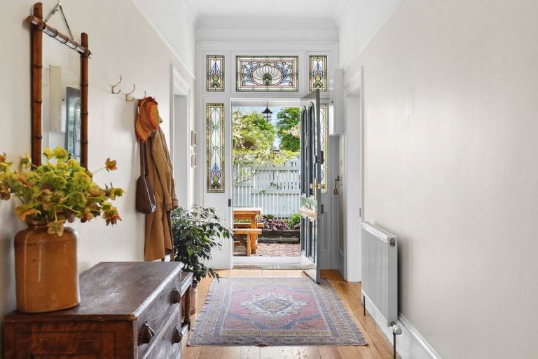 Photo of property in 28 Bronte Street, Nelson, 7010