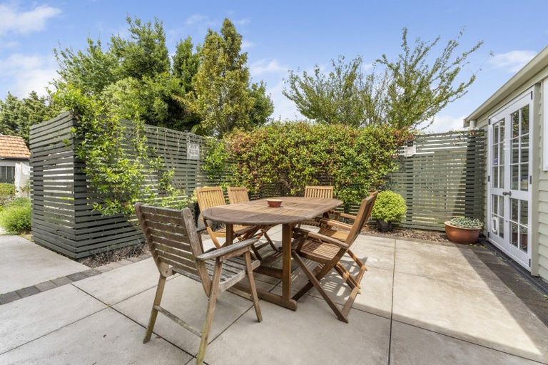 Photo of property in 10 Manuka Street, Hokowhitu, Palmerston North, 4410
