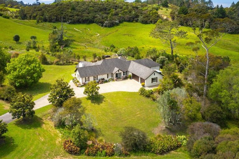 Photo of property in 52 Rautahi Terrace, Redvale, Albany, 0792