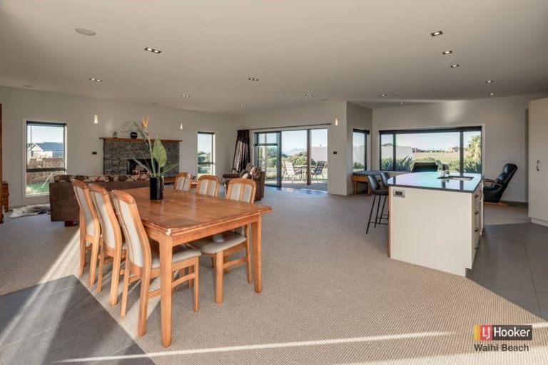 Photo of property in 111 Koutunui Road, Athenree, Katikati, 3177