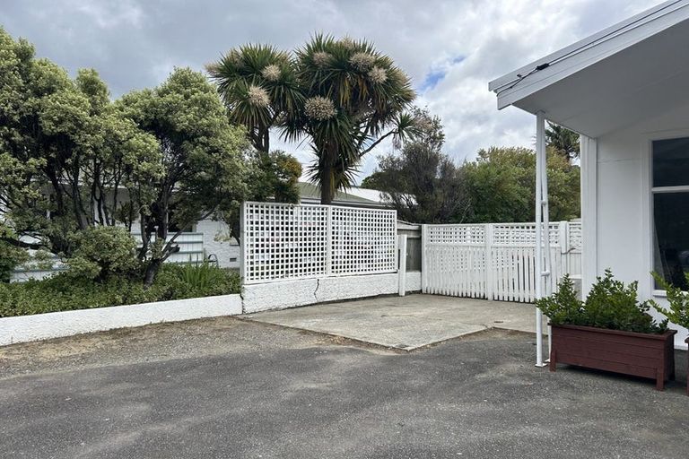 Photo of property in 151a Waikawa Road, Picton, 7220
