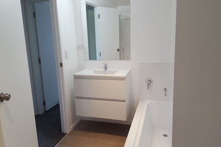 Photo of property in 61 Whiteley Street, Moturoa, New Plymouth, 4310