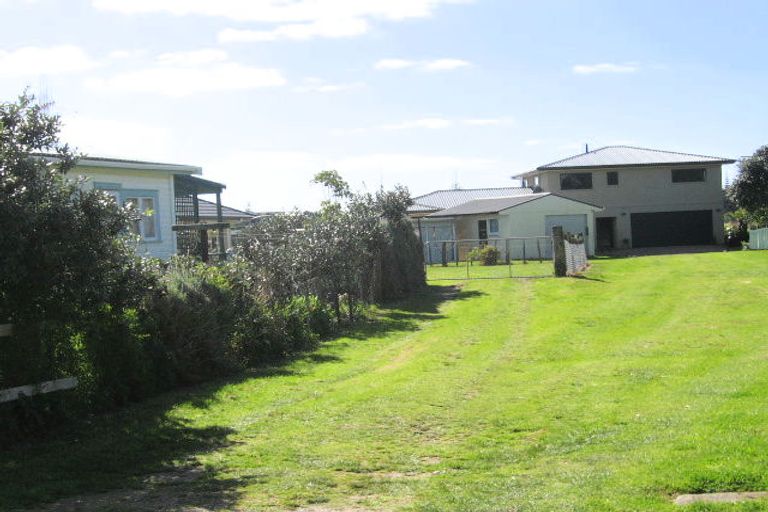 Photo of property in 906 Pataua South Road, Pataua South, Onerahi, 0192