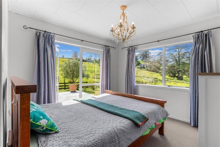 Photo of property in 15 Witheford Road, Wharehine, Wellsford, 0973