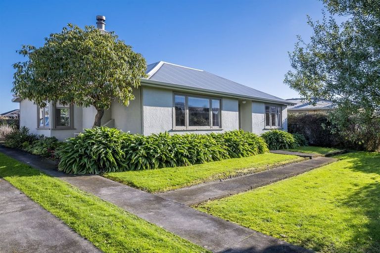 Photo of property in 11 Totara Street, Otaki, 5512