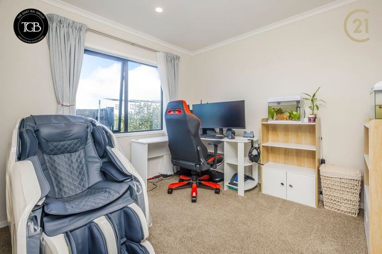 Photo of property in 107 Battalion Drive, Papakura, 2110