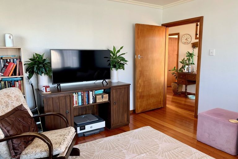 Photo of property in 21 Rata Street, Roslyn, Palmerston North, 4414