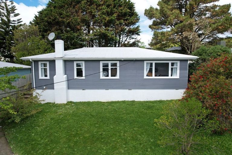 Photo of property in 47 Bedford Street, Cannons Creek, Porirua, 5024