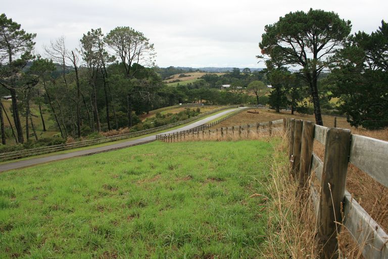 Photo of property in 731a Ridge Road, Riverhead, 0793