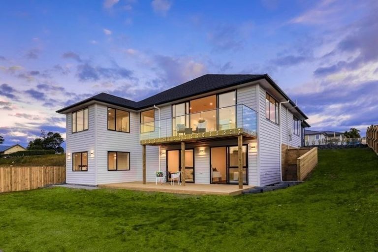 Photo of property in 21 Princes Street, Riverhead, 0820