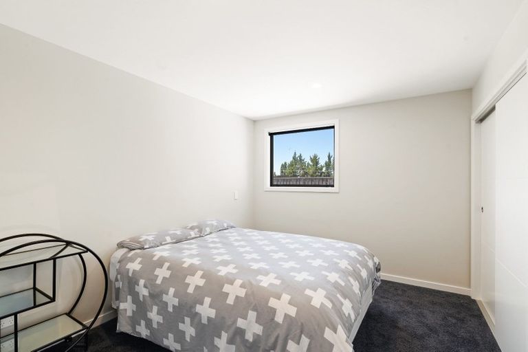 Photo of property in 5 Pepperwood Green, Albert Town, Wanaka, 9305