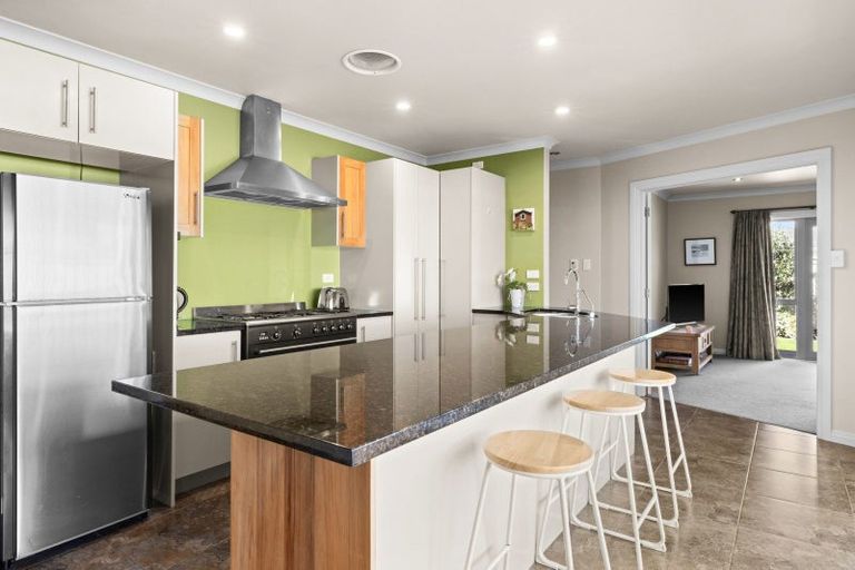 Photo of property in 101a Taradale Road, Onekawa, Napier, 4110