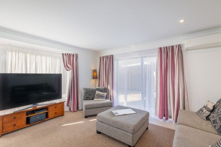 Photo of property in 2/59b Mackworth Street, Woolston, Christchurch, 8062