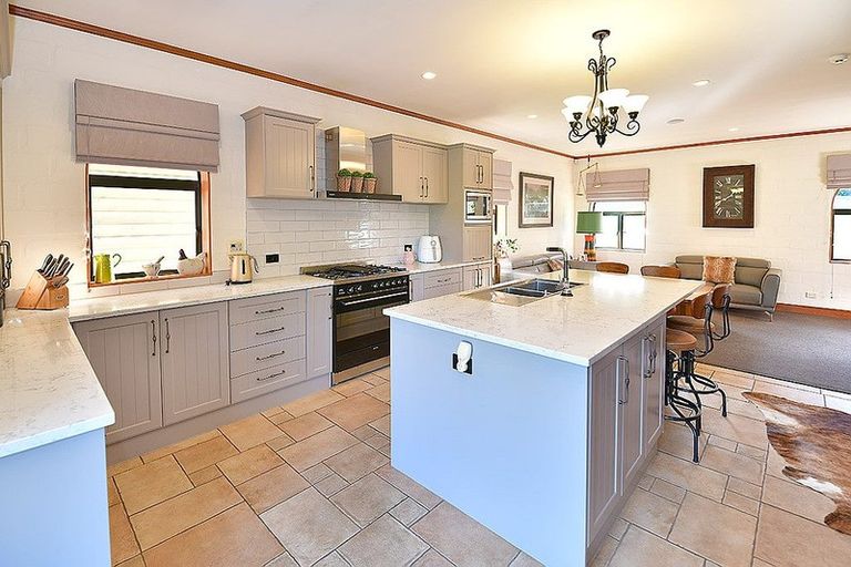 Photo of property in 191 Trigg Road, Kumeu, 0891