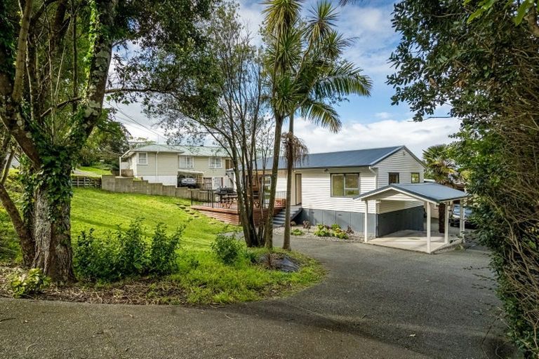 Photo of property in 2/539 Glenfield Road, Glenfield, Auckland, 0629