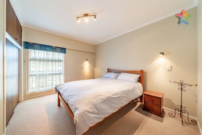 Photo of property in 18 Mimihau Grove, Wainuiomata, Lower Hutt, 5014