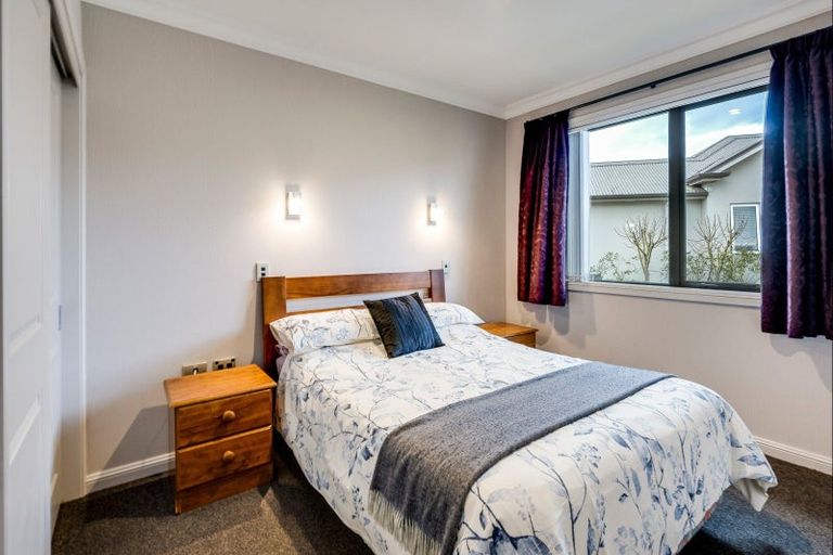 Photo of property in 2 Ranmore Lane, Havelock North, 4130