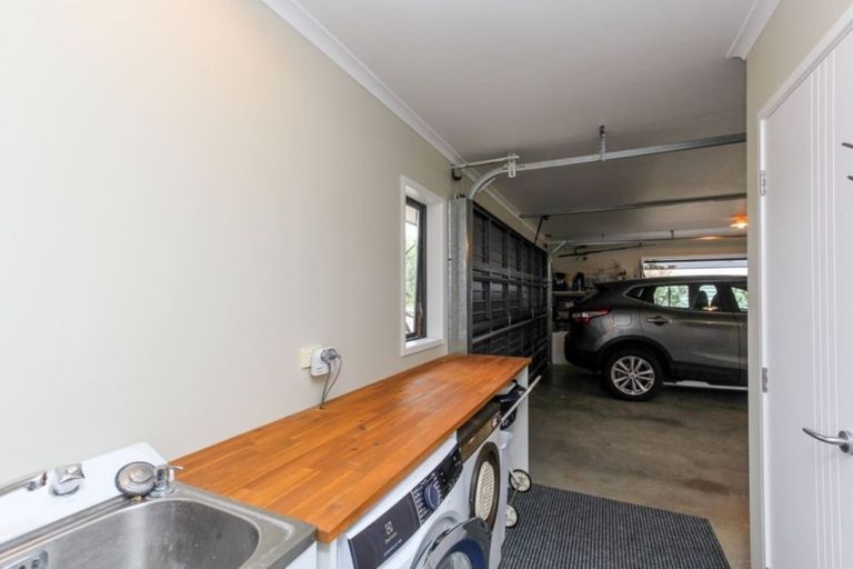 Photo of property in 10b Anderson Way, Highlands Park, New Plymouth, 4312