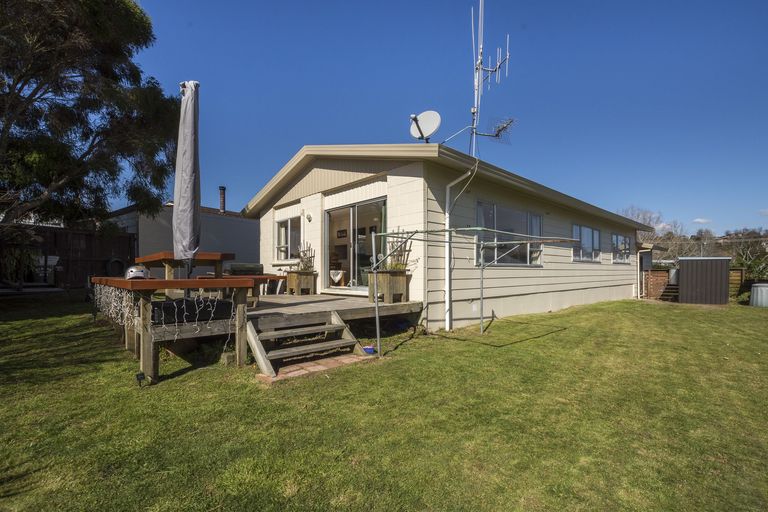 Photo of property in 61 Sherwood Street, Bellevue, Tauranga, 3110