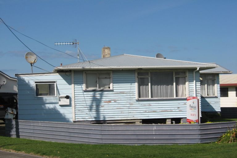 Photo of property in 23 Hood Street, Castlecliff, Whanganui, 4501
